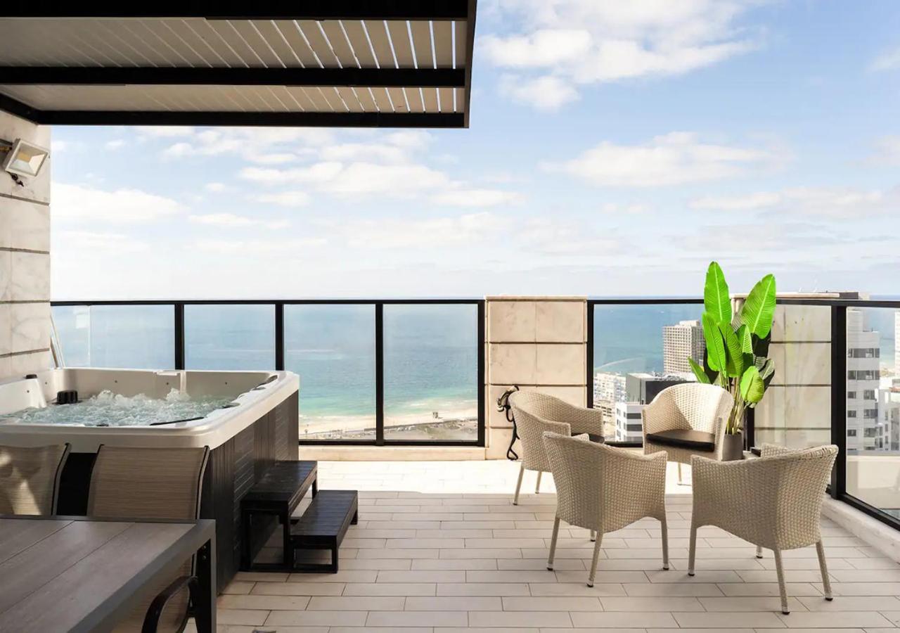 バト・ヤムOַ&O Group- Luxury Penthouse Jacuzzi Sea 36 Floorアパートメント エクステリア 写真